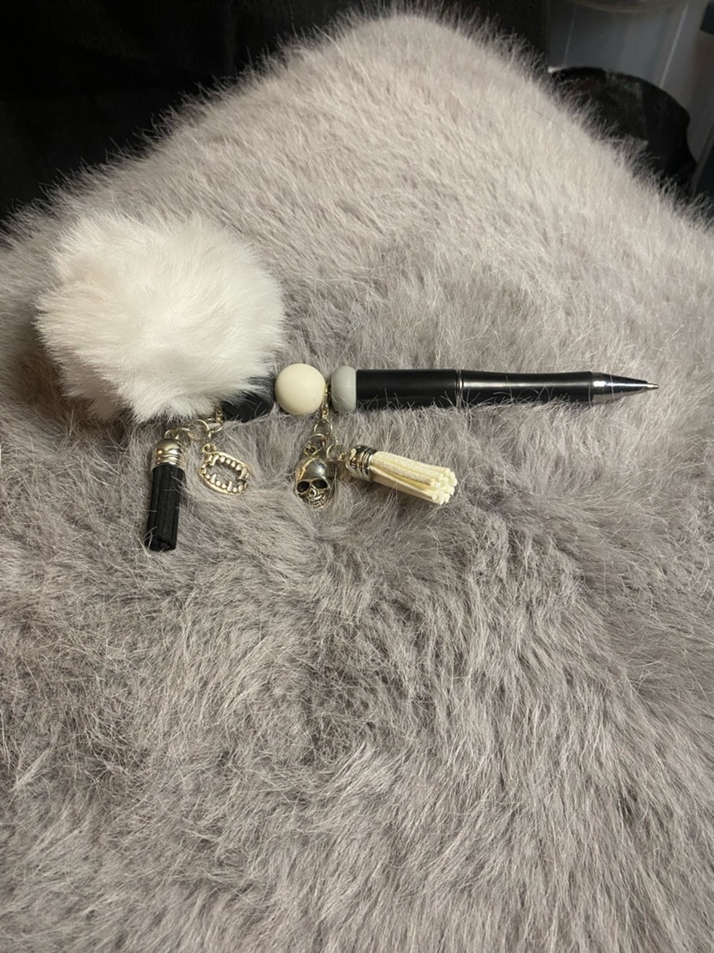 Faux Fur Pom-Pom Charm Pen in White and Black